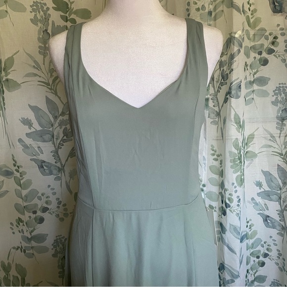 Show Me Your Mumu Jenn Maxi Dress NWT Silver Sage Crisp - Picture 8 of 11